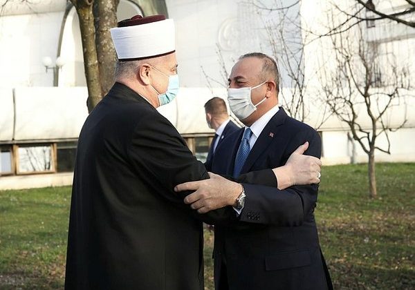 Bakan Çavuşoğlu, Hırvatistan Müslümanlarıyla buluştu