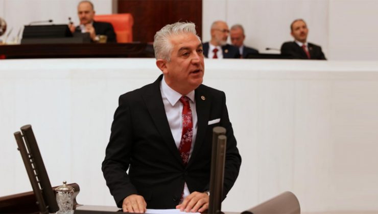 CHP Denizli Milletvekili Teoman Sancar, partisinden istifa etti