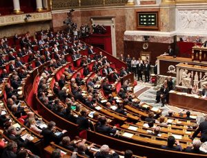 Fransa meclisi ‘ayrılıkçılık’ yasasını onayladı