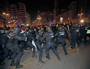 İspanya’da rapçi isyanı giderek daha da büyüyor
