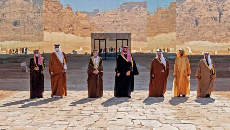 Mısır ile Katar, büyükelçilikleri tekrar açacak