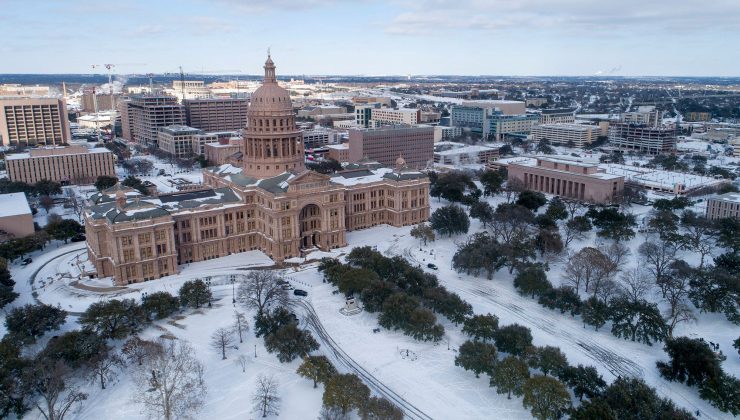 Teksas’ta elektrik kesintilerinin sorumluları istifa edecek
