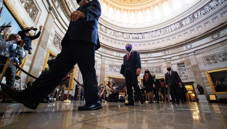 ABD Senatosu’ndan Trump’ın azil girişimine onay