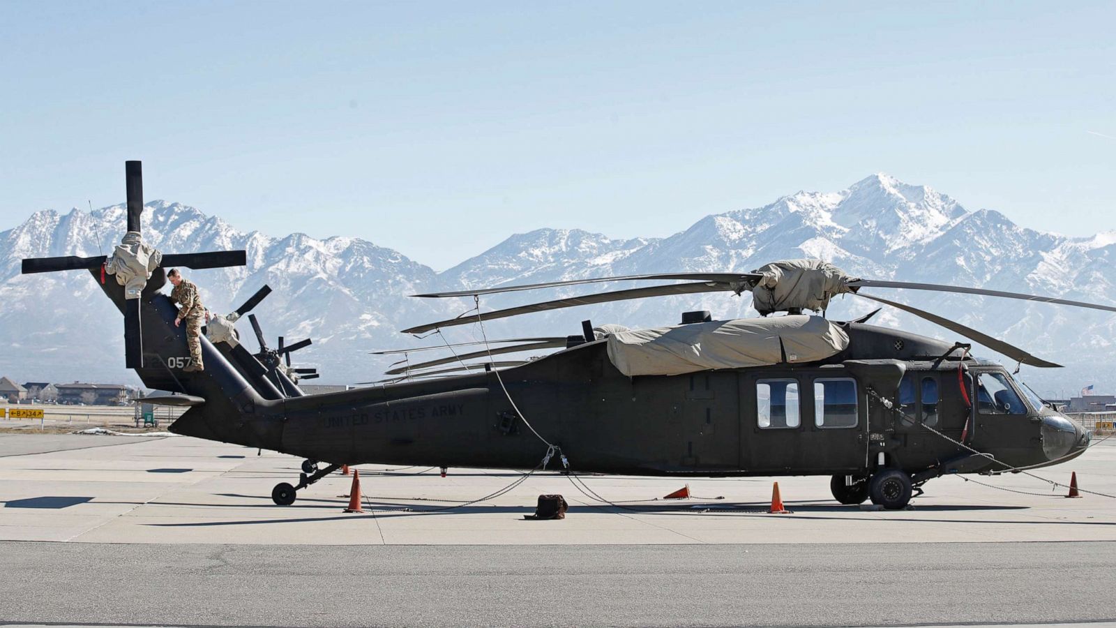 ABD’de Ulusal Muhafızlara ait helikopter düştü