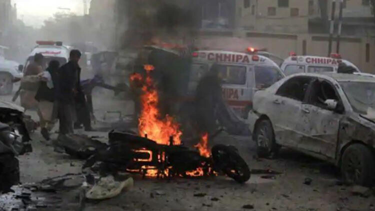 Pakistan’da Keşmir yürüyüşlerine bombalı saldırı