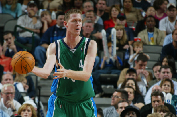 Eski NBA pivotu Shawn Bradley, bisiklet kazasında felç oldu