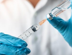 Pfizer-BioNTech ve Oxford-AstraZeneca aşılarından sevindirici haber