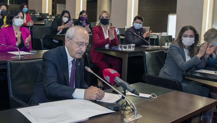 Kılıçdaroğlu ‘Siyasette Eşit Temsil’e dair kanun teklifini imzaladı