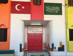 Suudi Arabistan, Türk okullarını kapattı