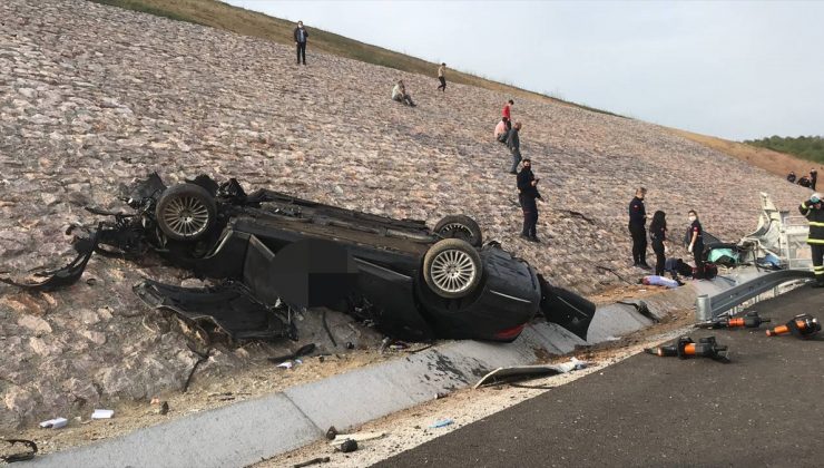 Kazakistan konsolosluğuna ait araç kaza yaptı: 4 ölü