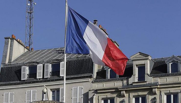 Fransa’dan Lübnanlı siyasetçilere ülkeye giriş kısıtlaması
