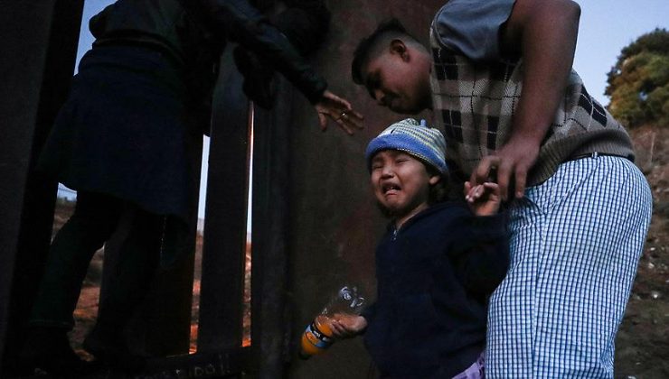 Meksika’da bir eve hapsedilen göçmenler kurtarıldı