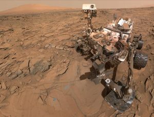 NASA’nın Mars’a indirdiği mini helikopterden ilk fotoğraf geldi