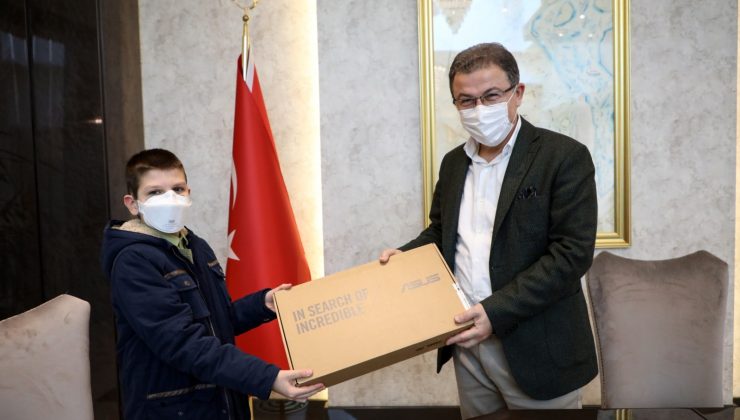Nişanca Robot Okulu öğrencisi Mustafa Şen, Türkiye 1.’si oldu