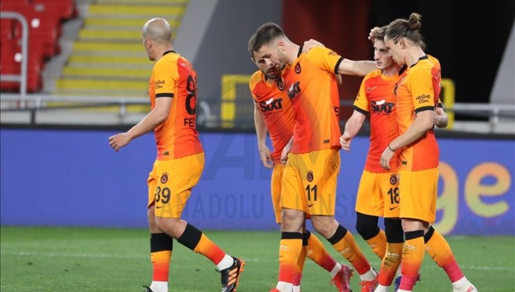 Galatasaray zirve ile farkı 6 puana indirdi