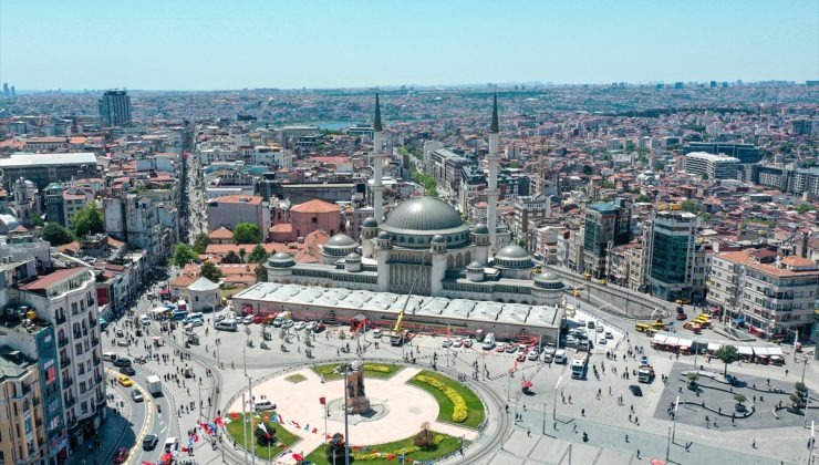 Erdoğan, 27 yıllık hayalini gerçekleştirdi! Taksim Camii açıldı