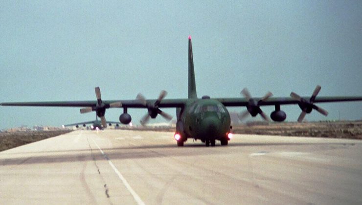 ABD’de askeri uçak düştü: Pilot hayatını kaybetti