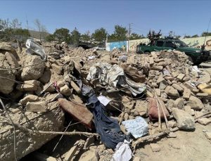 Afganistan’da bomba yüklü araçla saldırı: 30 ölü