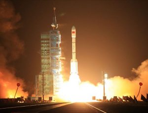 Çin’in uzaya gönderdiği roketin gövdesi kontrolden çıktı