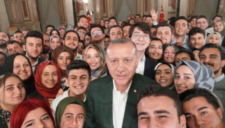 Erdoğan: Gençlerimize daha çok fırsat sunmaya devam edeceğiz