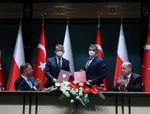 Erdoğan: Türkiye ilk kez NATO ve AB üyesi bir ülkeye İHA ihraç edecek