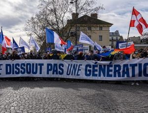 Fransa’da Müslüman karşıtı “Generation Identitaire” oluşumunun faaliyetlerine son verildi