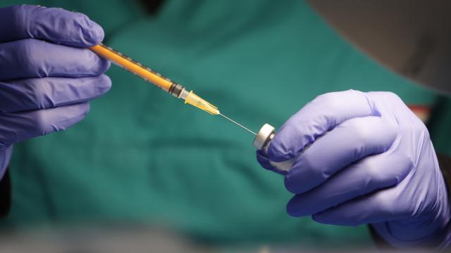 İtalya’da bir kadına yanlışlıkla 4 doz aşı yapıldı
