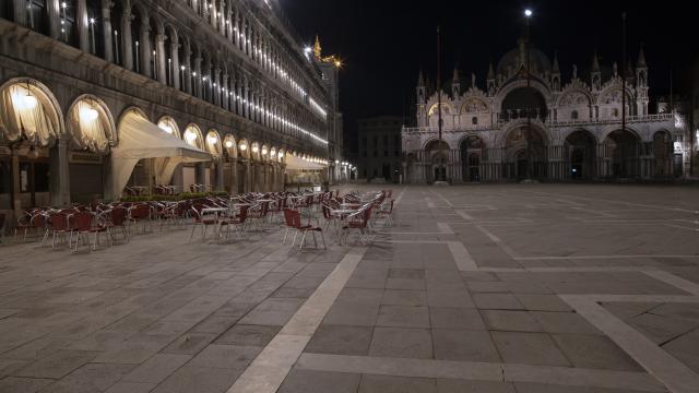 İtalya’da gece sokağa çıkma yasağı aşamalı olarak kaldırılacak