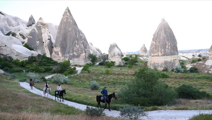 Kapadokya’da balon turları rüzgar nedeniyle iptal edildi