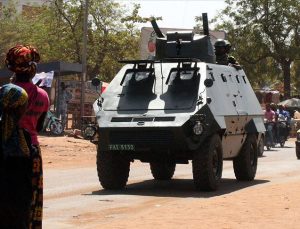 Mali’de siyasilere gözaltı