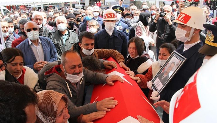 Şehit Uzman Onbaşı Eyyüp Gergin son yolculuğuna uğurlandı