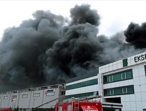 Silivri’de geri dönüşüm fabrikasında yangın
