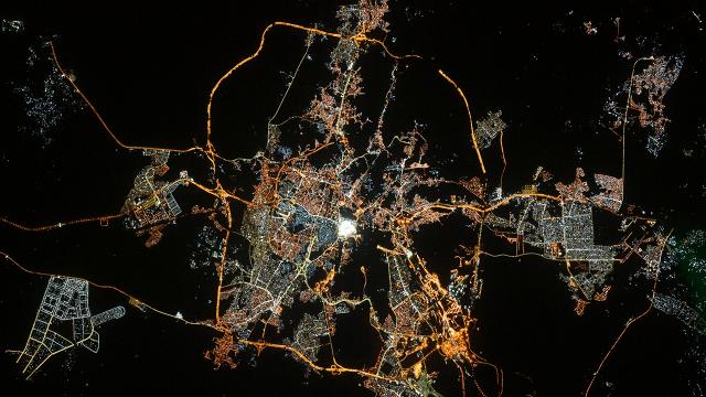 Uzaydan “Kabeli” fotoğrafla Ramazan Bayramı tebriği