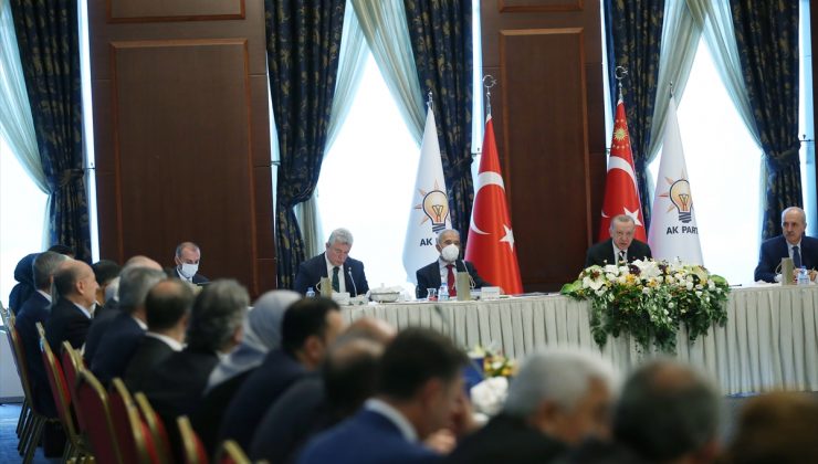 Cumhurbaşkanı Erdoğan, milletvekilleriyle bir araya geldi