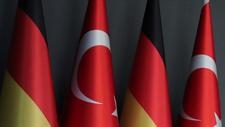 Almanya’dan Türkleri de ilgilendiren öneri: ‘Zorla çalıştıralım’