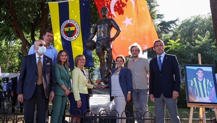 Sinyor Bartu’nun heykeli açıldı