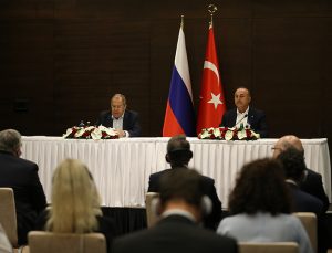 Çavuşoğlu, Rus mevkidaşı Lavrov Antalya’da bir araya geldi