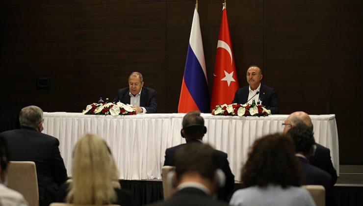 Çavuşoğlu, Rus mevkidaşı Lavrov Antalya’da bir araya geldi
