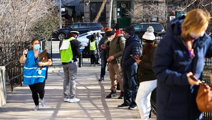 ABD’de COVID yaz dalgası: Hastaneye yatışlar üç katına çıktı