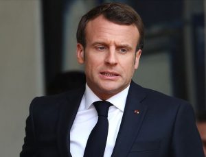 Fransa Cumhurbaşkanı Macron’a tokatlı saldırı