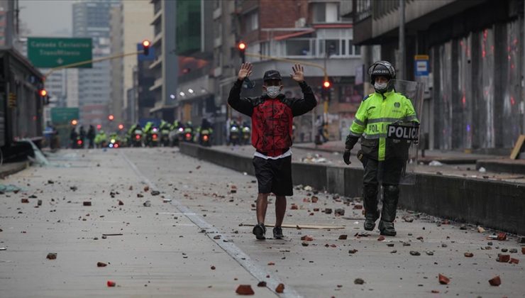 Kolombiya’da vergi karşıtı gösterilerde 48 kişi hayatını kaybetti