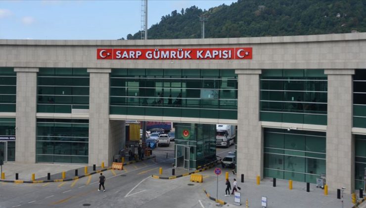 Sarp Sınır Kapısı karşılıklı yaya geçişlerine açıldı