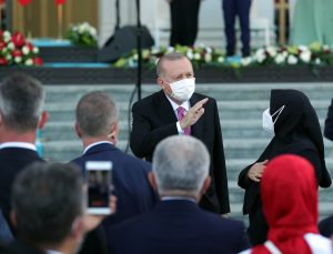 Erdoğan Gazi Meclis’te: Her kim bunu yapıyorsa şehitlerimize ihanet ediyor