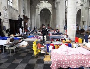 Brüksel’deki ‘kağıtsızlar’ açlık grevlerini askıya aldı