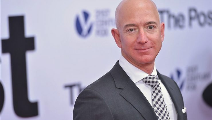 Amazon’un kurucusu Bezos, CEO’luk görevini bugün bırakıyor