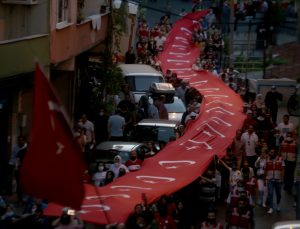 Beyoğlu’nda 250 metrelik Türk bayrağı