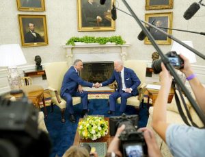 ABD Başkanı Biden, Irak Başbakanı Kazımi ile Beyaz Saray’da bir araya geldi