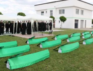 Bosna savaşının 18 isimsiz kurbanı defnedildi
