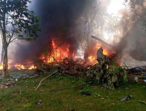 Filipinler’de 96 kişiyi taşıyan askeri uçak düştü