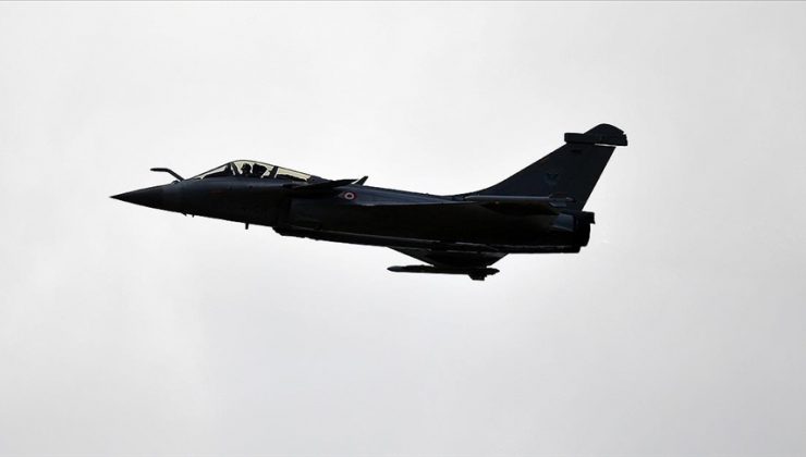 Mali’de Fransa’ya ait savaş uçağı düştü